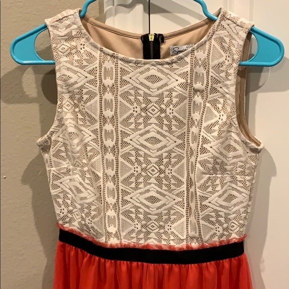 Junior Dress size 5 - Picture 2 of 8